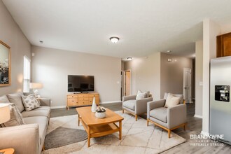 1406 Graybark St in Sheridan, IN - Foto de edificio - Building Photo