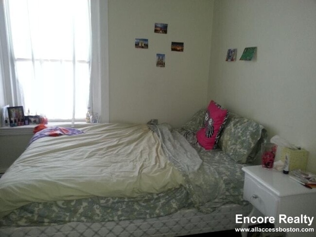 6 Wait St in Boston, MA - Building Photo - Building Photo