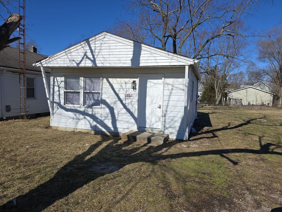 1802 E 18th St in Muncie, IN - Building Photo