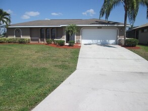 4003 SW 23rd Ave in Cape Coral, FL - Building Photo - Building Photo