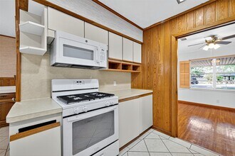 8923 Greiner Dr in Houston, TX - Foto de edificio - Building Photo