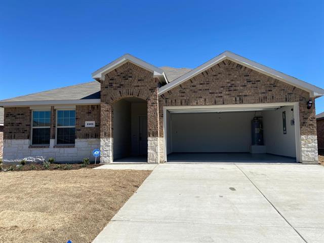property at 1501 Bridle Dr