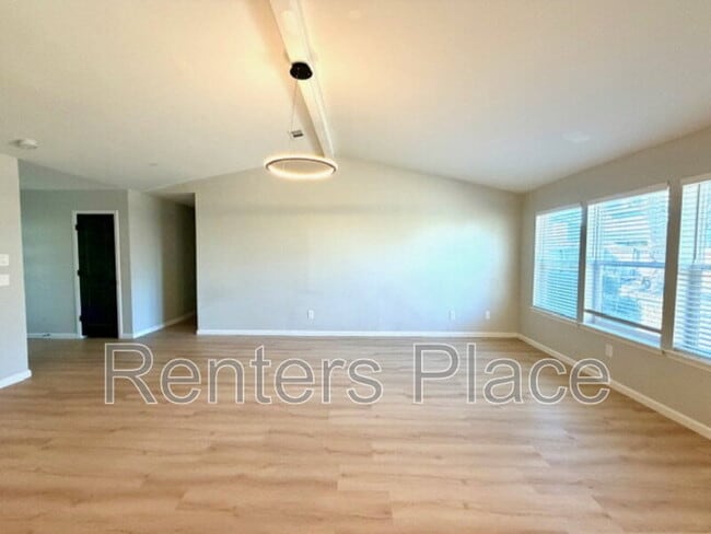 1804 S Gardenia Ave in Broken Arrow, OK - Building Photo - Building Photo