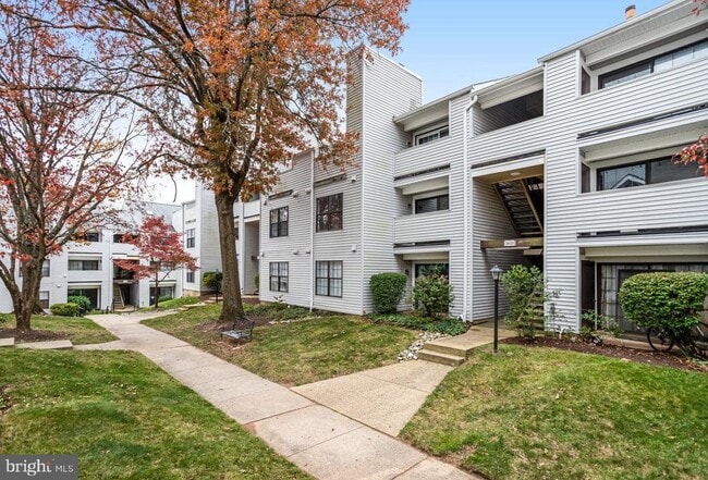 1603 Carriage House Terrace in Silver Spring, MD - Building Photo - Building Photo