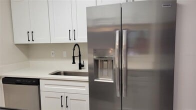 4845 Winslow Beacon in Sarasota, FL - Building Photo - Building Photo