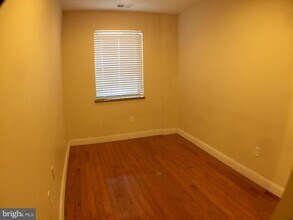 1241 Vine St in Philadelphia, PA - Building Photo - Building Photo