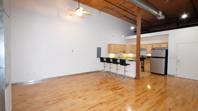 1117 Douglas Ave in Providence, RI - Building Photo - Building Photo