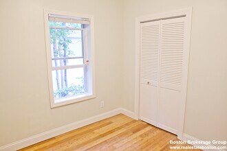 35 Forbes St, Unit 2 in Boston, MA - Building Photo - Building Photo