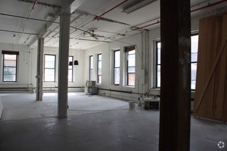 119 N 11th St in Brooklyn, NY - Foto de edificio - Interior Photo