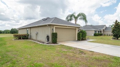 6856 Wirevine Dr in Brooksville, FL - Building Photo - Building Photo