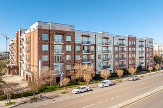 The Crescent Club in New Orleans, LA - Building Photo - Building Photo