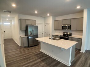 900 Pilot St in Haw River, NC - Building Photo - Building Photo