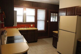 1732 Laramie St in Manhattan, KS - Building Photo - Building Photo