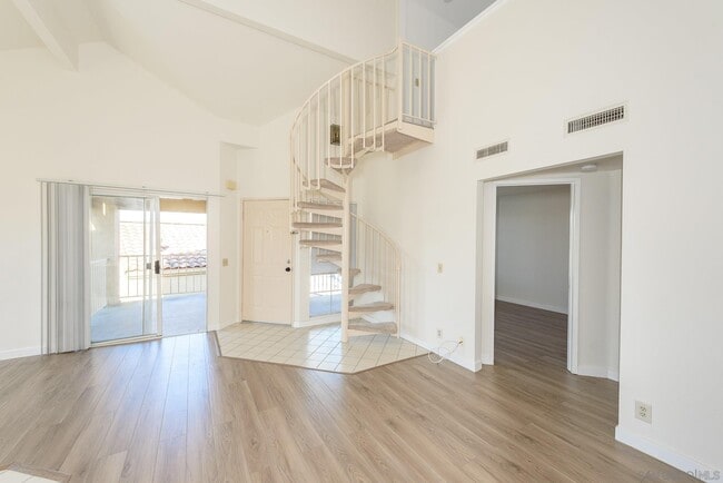 7260 Calle Cristobal in San Diego, CA - Building Photo - Building Photo