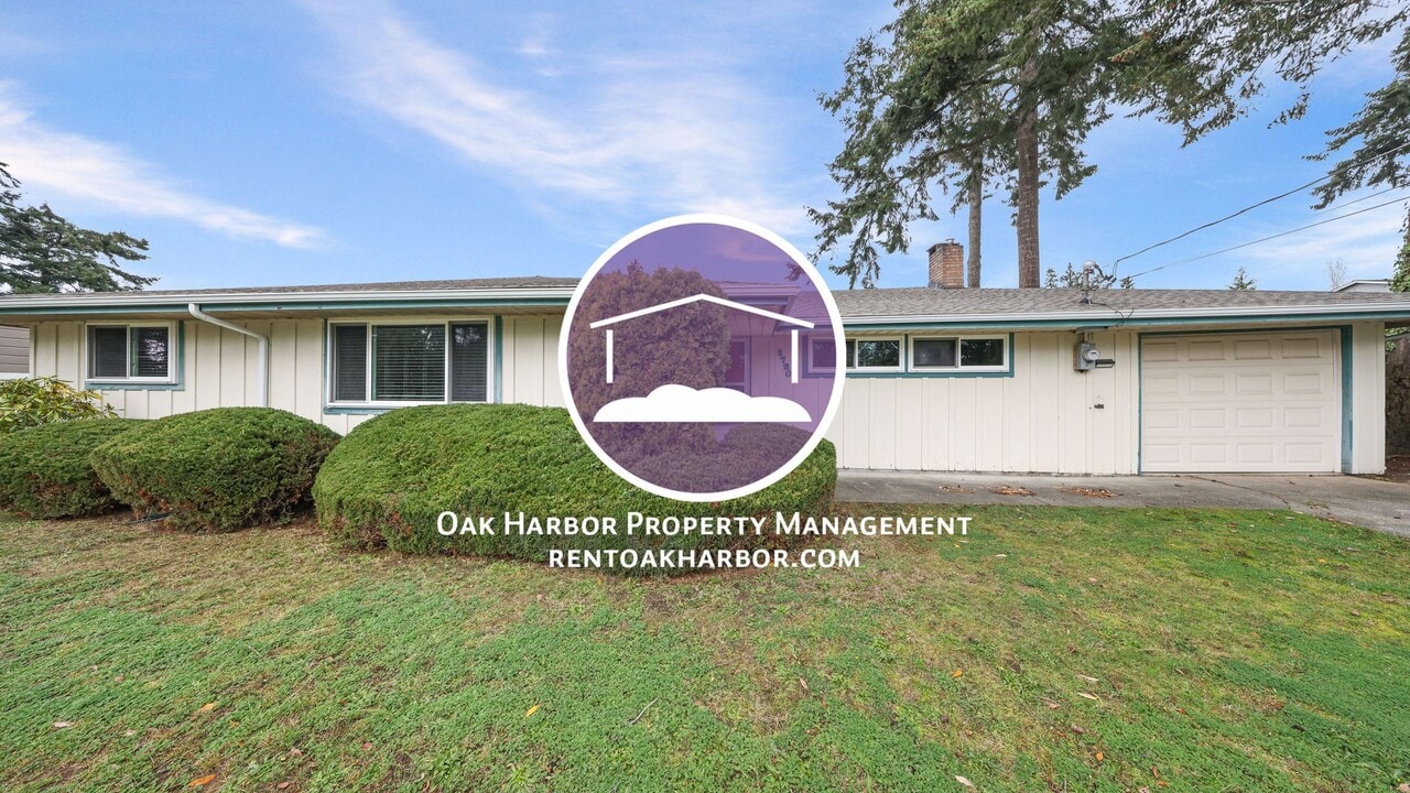 1720 NE 7th Ct in Oak Harbor, WA - Building Photo