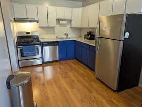 8 Fishkill Glen Dr in Fishkill, NY - Building Photo - Building Photo