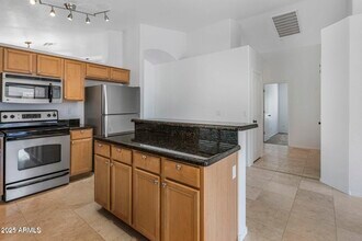 10307 E Caribbean Ln in Scottsdale, AZ - Building Photo - Building Photo