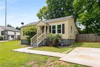 2633 Joyce Ave in Decatur, GA - Building Photo - Building Photo