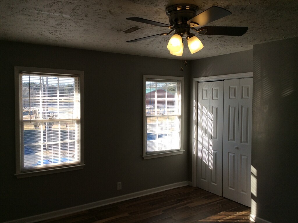 Lakeside Apartments SC Apartments