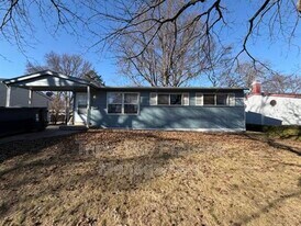 1665 Queens Dr in Florissant, MO - Building Photo