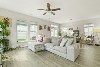 18 Pomona Cir in Savannah, GA - Building Photo - Building Photo