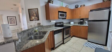 122 SW Peacock Blvd in Port St. Lucie, FL - Building Photo - Building Photo
