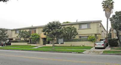 264 S Doheny Dr in Beverly Hills, CA - Building Photo - Building Photo