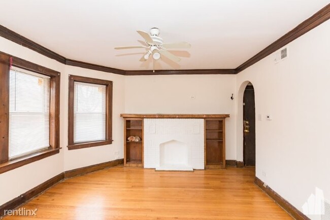 4417 W School St-Unit -#1 in Chicago, IL - Building Photo - Building Photo