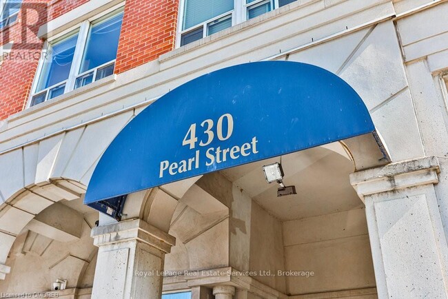 430-430 Pearl St in Burlington, ON - Building Photo - Building Photo