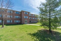 9135 University Ave - 28