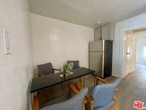 223 Lake Shore Terrace in Los Angeles, CA - Building Photo - Building Photo