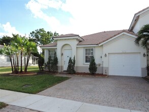 18744 SW 28th Ct in Miramar, FL - Building Photo - Building Photo