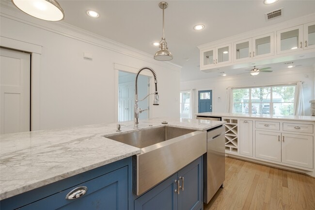 property at 4814 Siegel St