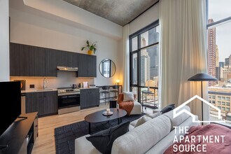 633 S LaSalle St in Chicago, IL - Building Photo - Building Photo