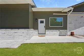 1112 Walthour Rd in Savannah, GA - Building Photo - Building Photo