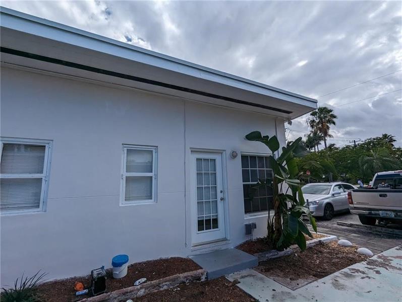1100 NE 12th Ave in Fort Lauderdale, FL - Building Photo