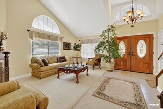 10317 Oak Ranch Ln in Escondido, CA - Building Photo - Building Photo