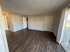 1719 Silvercrest Dr, Unit 1719 #2 in Appleton, WI - Building Photo - Building Photo