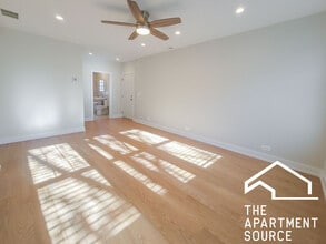 2020 W Ainslie St, Unit 1 in Chicago, IL - Building Photo - Building Photo