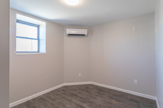 Elizabeth Manor Apartments in Upper Darby, PA - Building Photo - Interior Photo