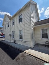 213 N 8th St in Easton, PA - Building Photo - Building Photo