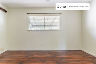 Private bedroom in 4 bed/2 bath Home in Austin, TX - Building Photo - Building Photo