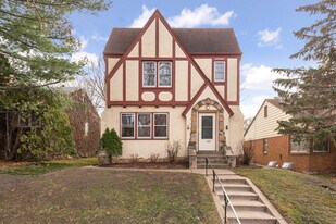 1652 Randolph Ave, Unit Lower Unit in St. Paul, MN - Building Photo