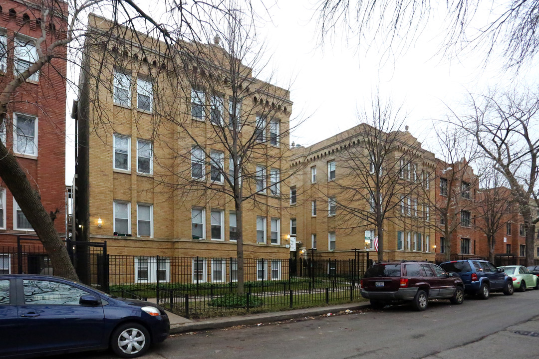 Riverside Building in Chicago, IL - Building Photo