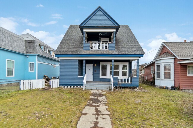 property at 2305 W Broadway Ave