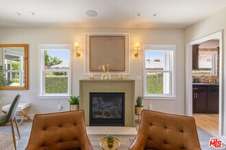 725 N Harvard Blvd in Los Angeles, CA - Building Photo - Building Photo