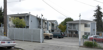 9506-9514 Birch St in Oakland, CA - Building Photo - Building Photo