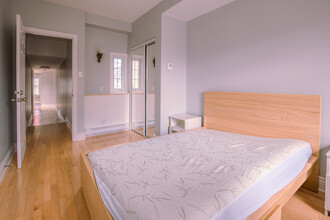 Furnished Rooms for Rent – All-Inclusive – in Gatineau, QC - Building Photo - Building Photo