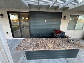 4608 N Sergeant Ct in North Las Vegas, NV - Foto de edificio - Building Photo