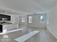 10718 Henesco Bay St in Las Vegas, NV - Building Photo - Building Photo